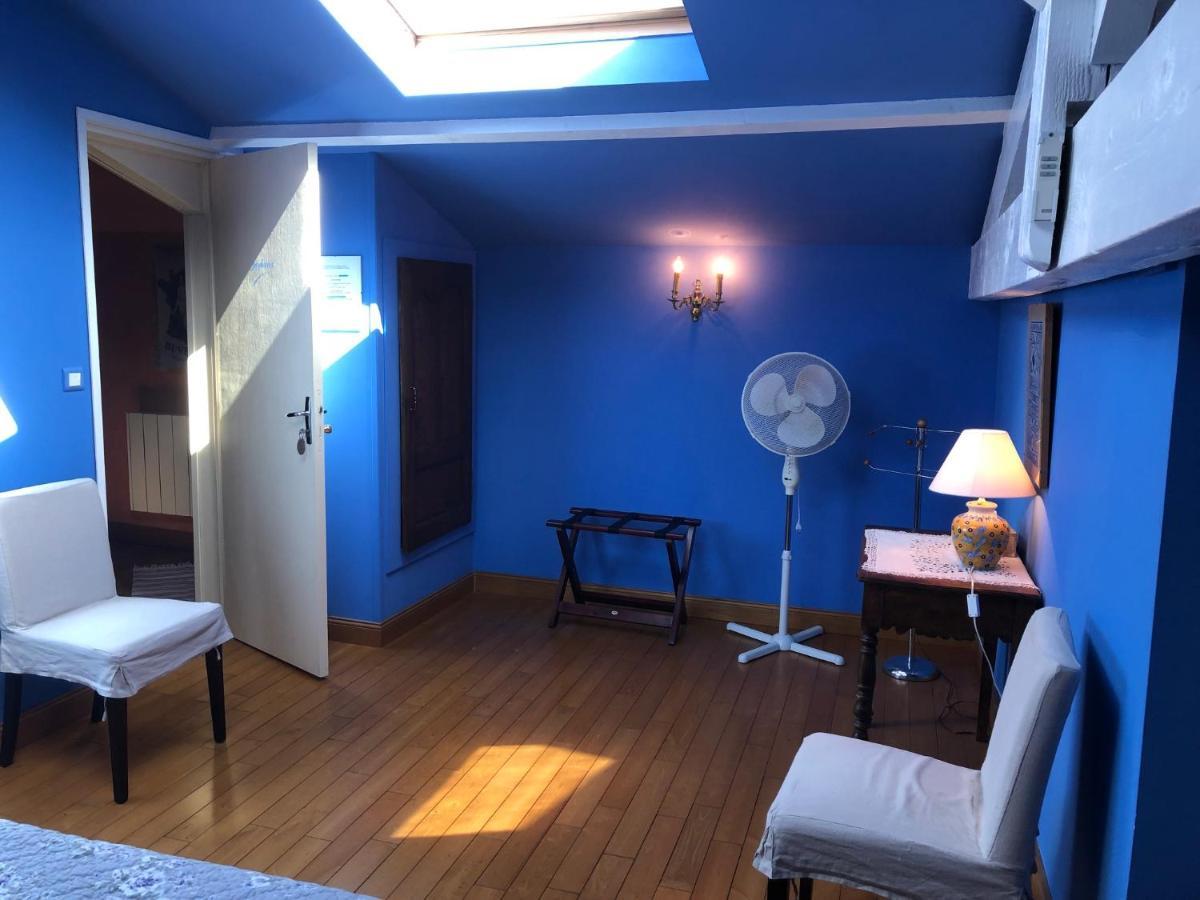 Bed and Breakfast La Petite Provence De Touron Pujols  Екстер'єр фото