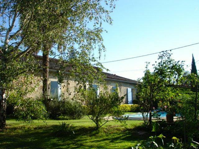Bed and Breakfast La Petite Provence De Touron Pujols  Екстер'єр фото