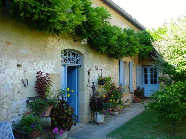 Bed and Breakfast La Petite Provence De Touron Pujols  Екстер'єр фото