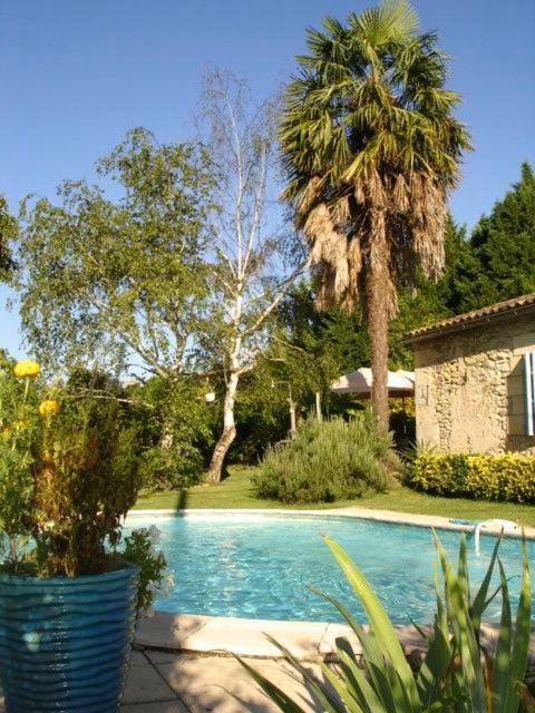 Bed and Breakfast La Petite Provence De Touron Pujols  Екстер'єр фото